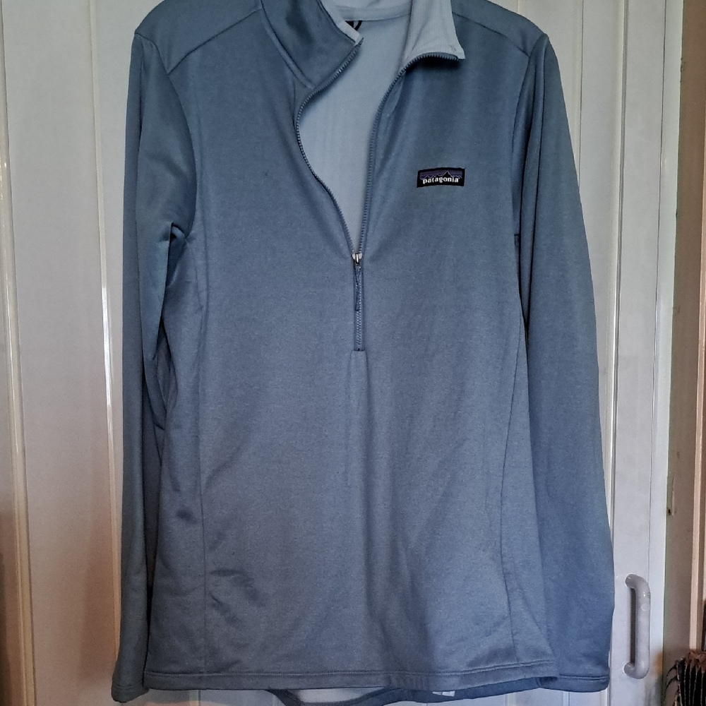 Patagonia Quarter Zip Top